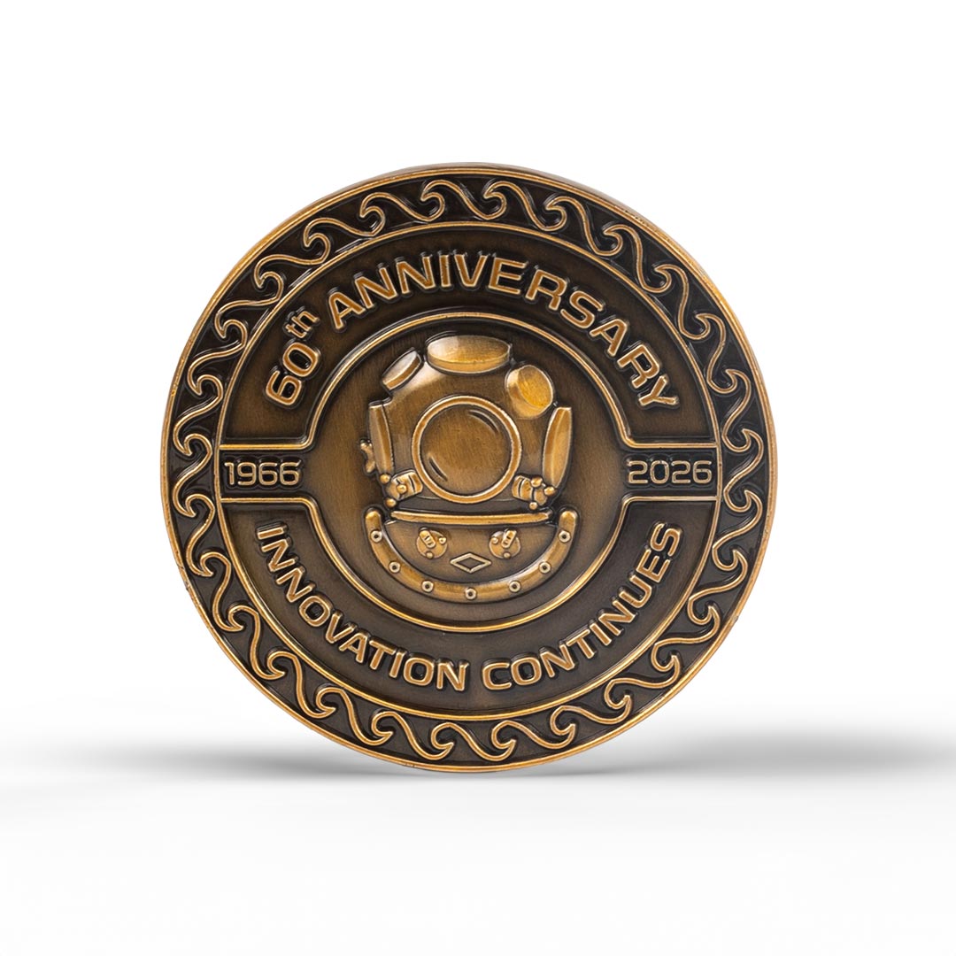 AUBERGE COIN 未使用 60th Anniversary Challenge Coin – Kirby Morgan Apparel